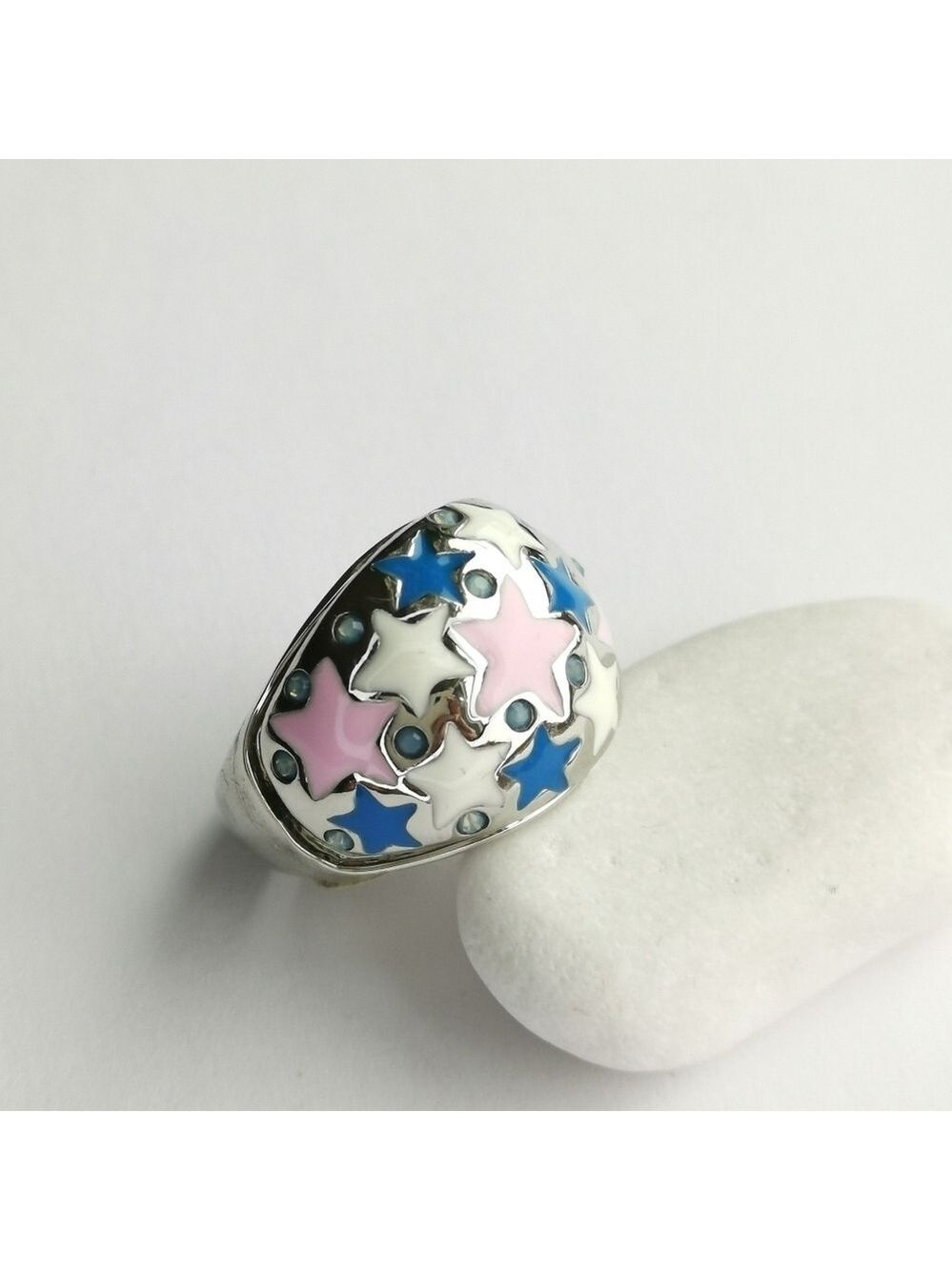 Stars  enamel dome ring pink blue size 8 🆕